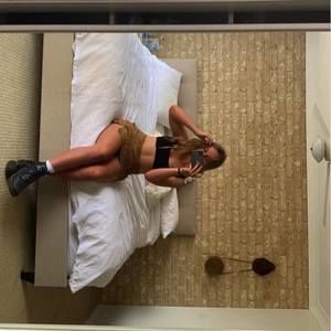 Meet your Posher, Jazmine